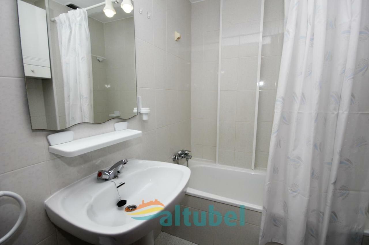 Edificio Esmeralda Apartment เพนิสโคลา ห้อง รูปภาพ